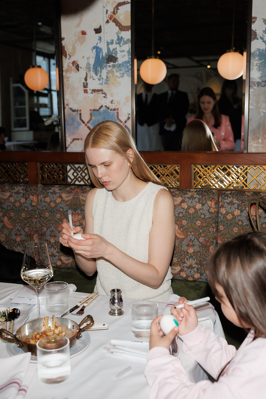 В ресторане BURO. TSUM прошел пасхальный бранч (фото 3)