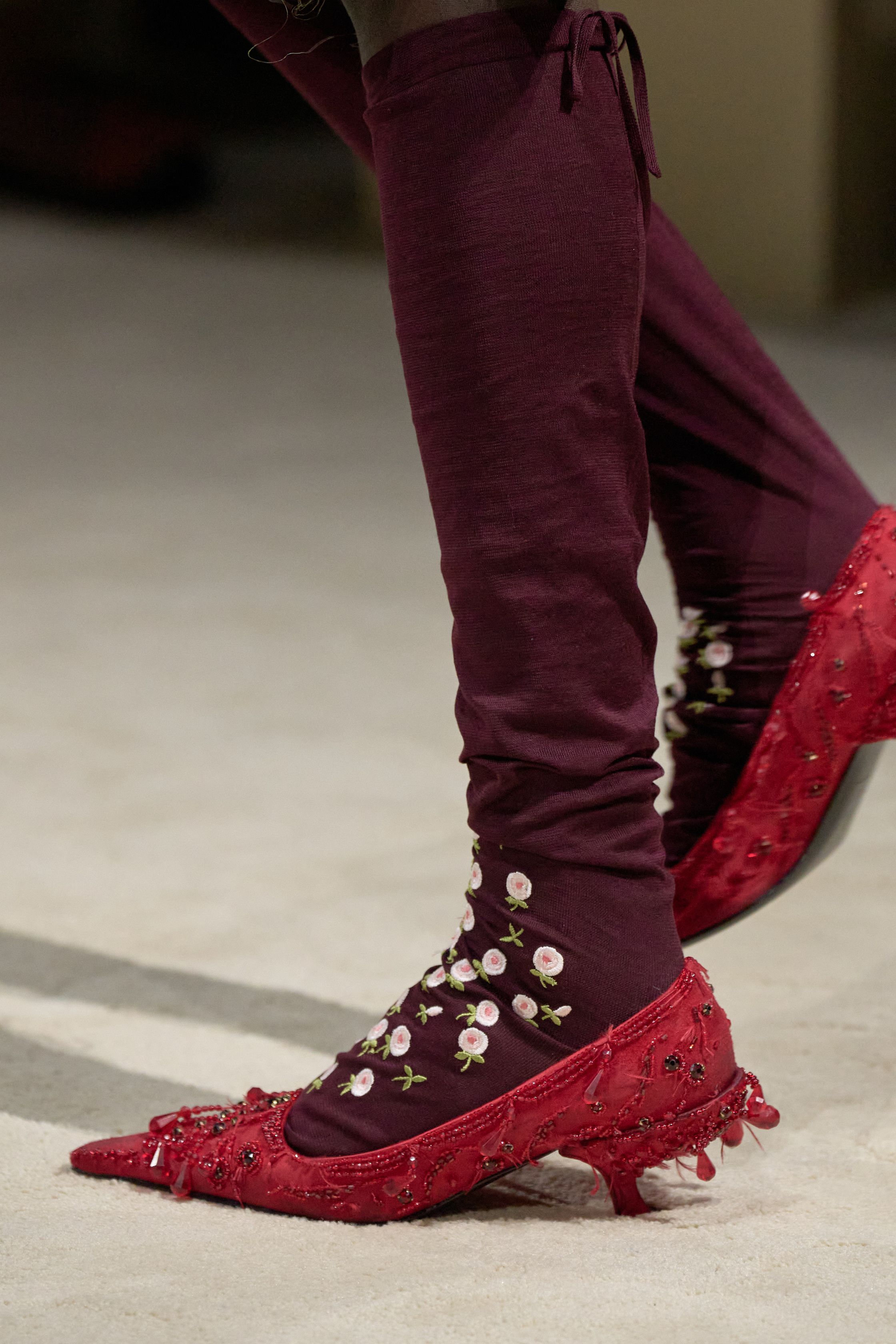 Как у Prada и даже лучше: гетры и носки, которые хочется носить весной-2026 (фото 5)