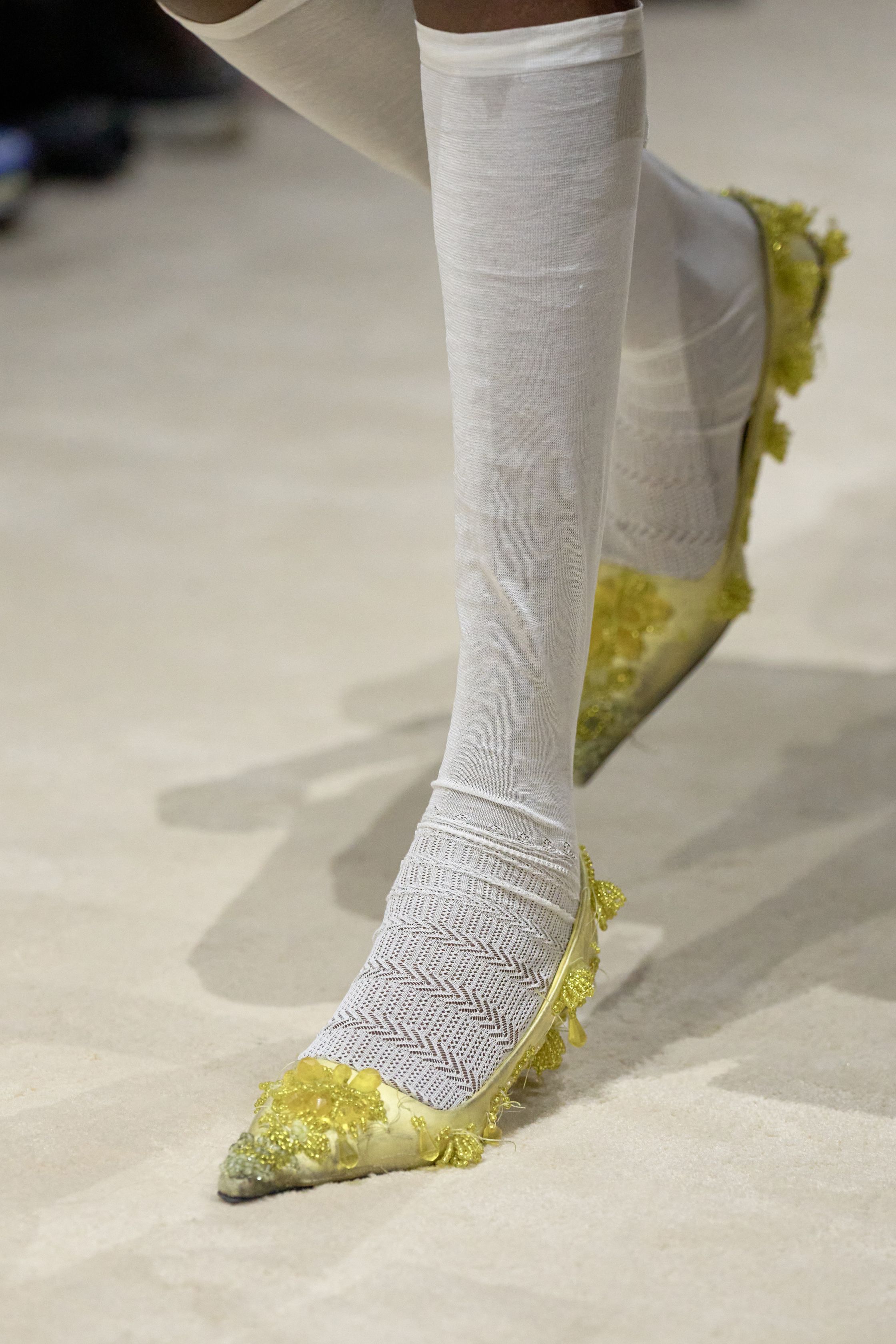 Как у Prada и даже лучше: гетры и носки, которые хочется носить весной-2026 (фото 4)