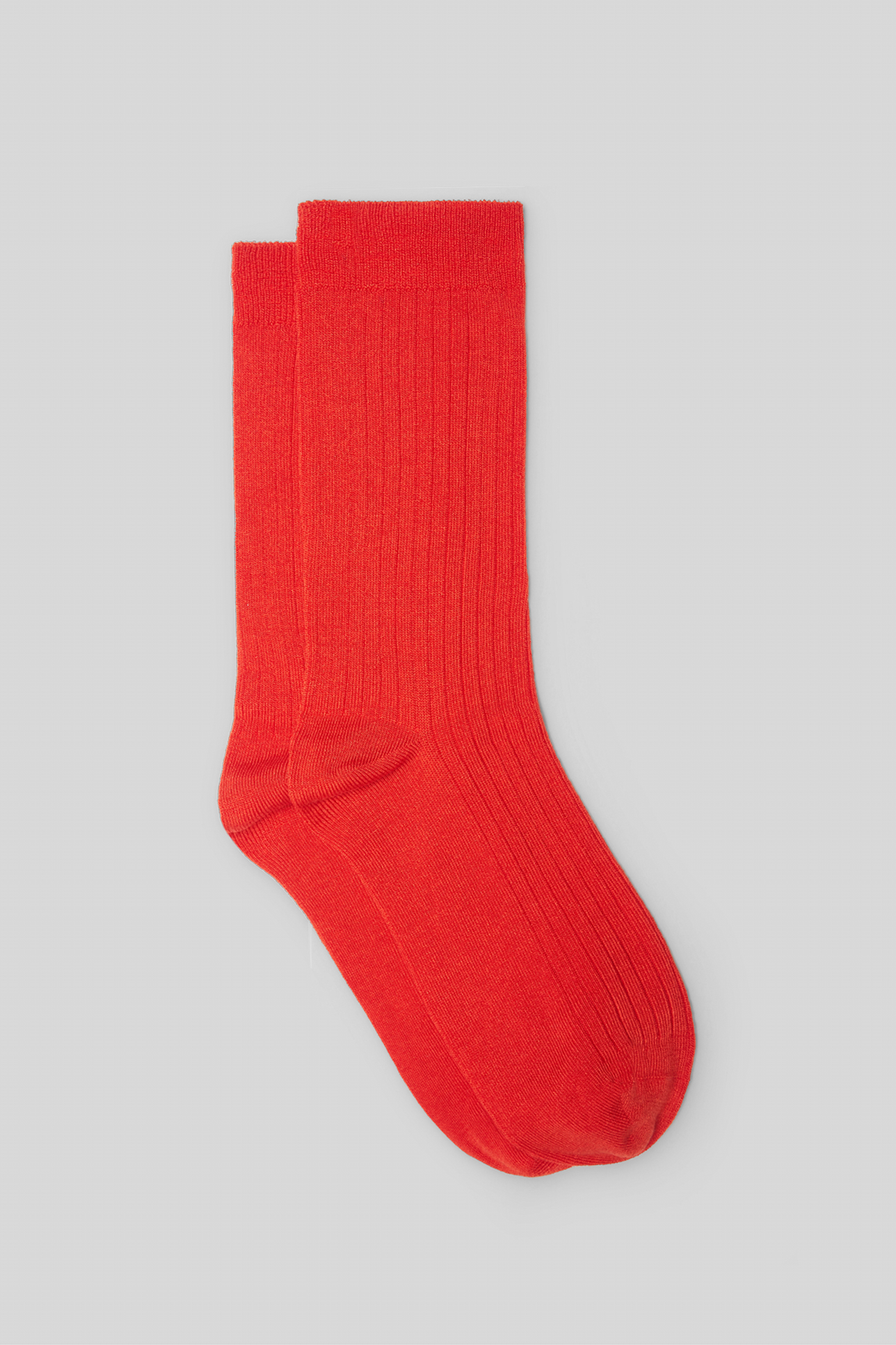 Как у Prada и даже лучше: гетры и носки, которые хочется носить весной-2026 (фото 14)