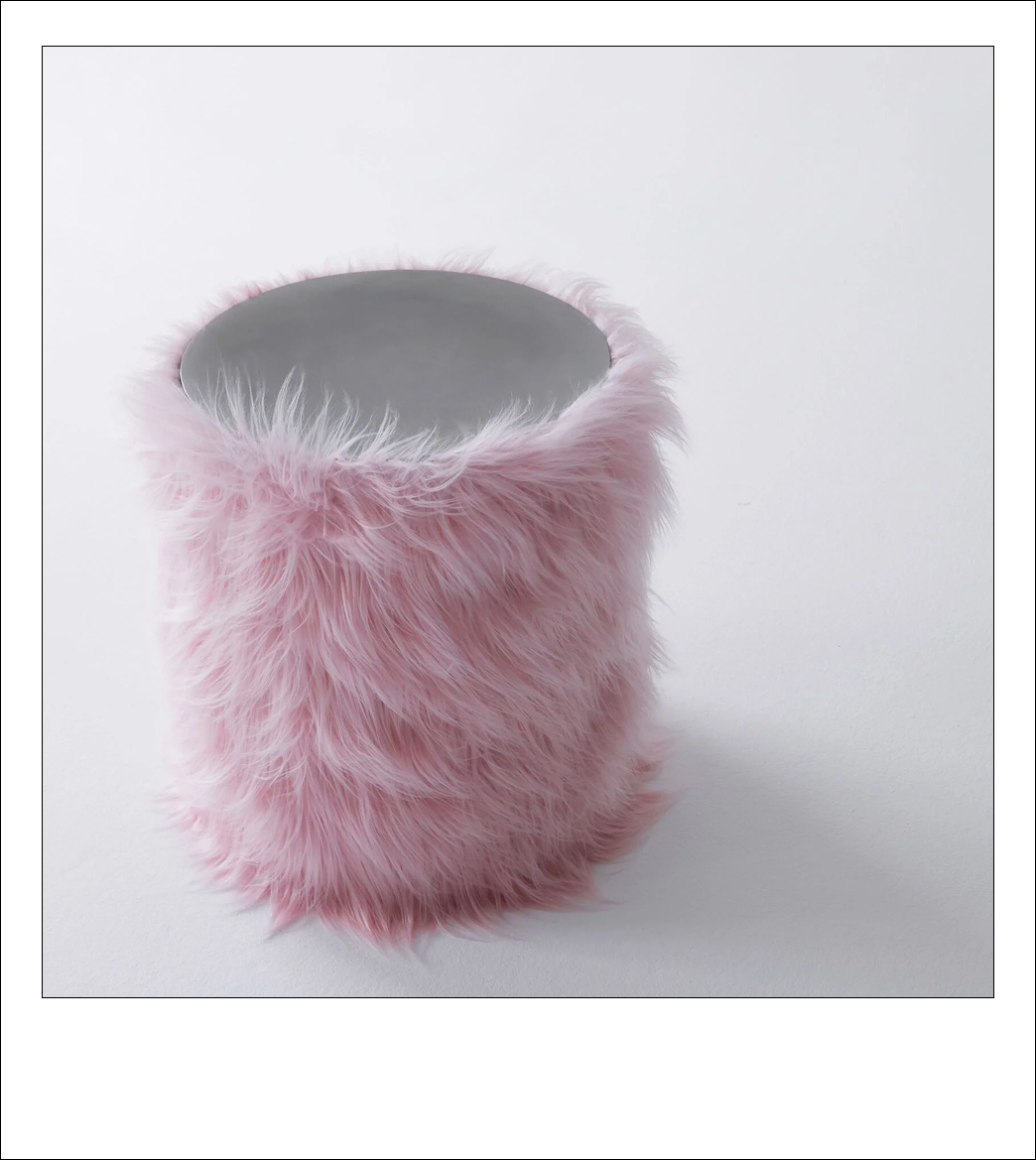 Стоят на ножках твердо. Лучшие журнальные столики от российских брендов (фото 6)