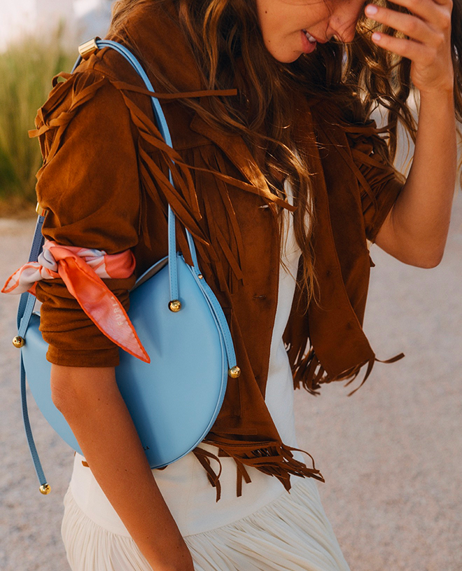 Бренд Furla представил две обновленные сумки (фото 1)