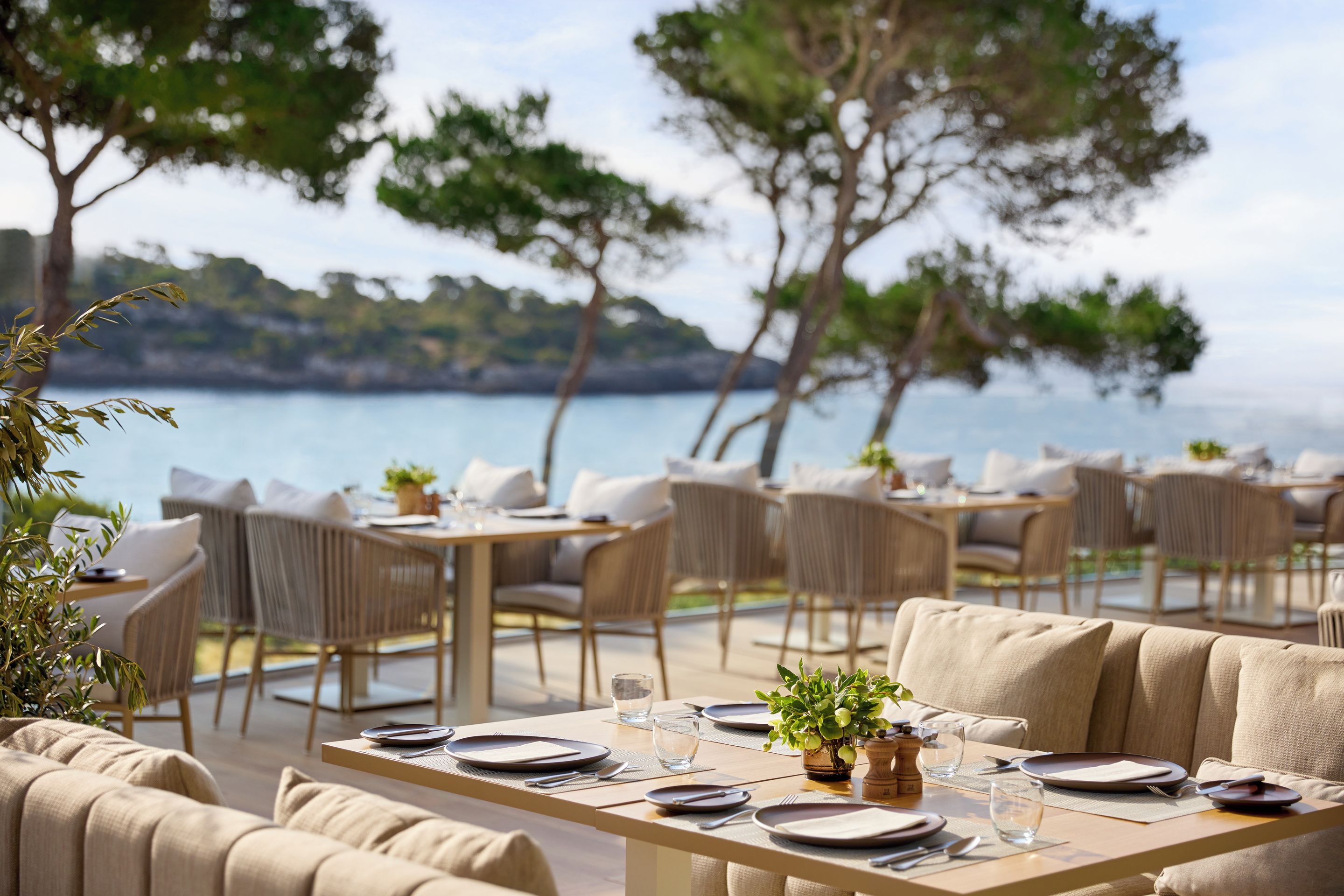 В отеле Ikos Porto Petro на Майорке появились новые виллы (фото 1)