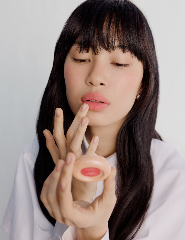 Блески-пламперы d’Alba и LED-щетка Foreo: что нового в коллекциях бьюти-брендов (фото 4)