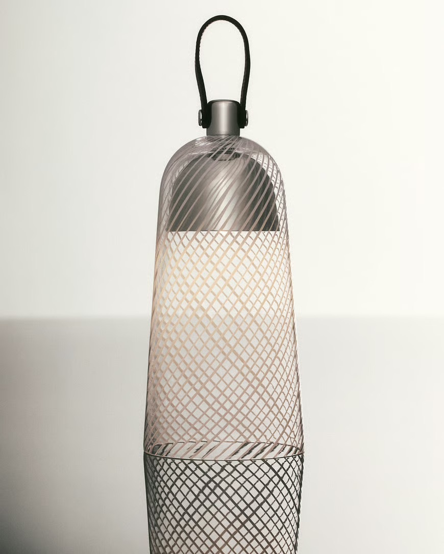 Кресла-томаты и столы из бумаги: хайлайты Недели дизайна в Милане 2026. Выбор BURO. (фото 27)