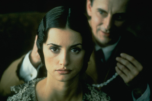 Бандитка, танцовщица, безумная художница: 10 лучших ролей Пенелопы Крус. Выбор BURO. (фото 4)