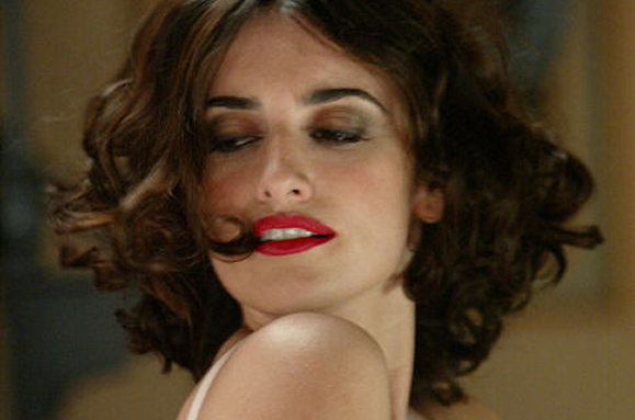 Бандитка, танцовщица, безумная художница: 10 лучших ролей Пенелопы Крус. Выбор BURO. (фото 8)