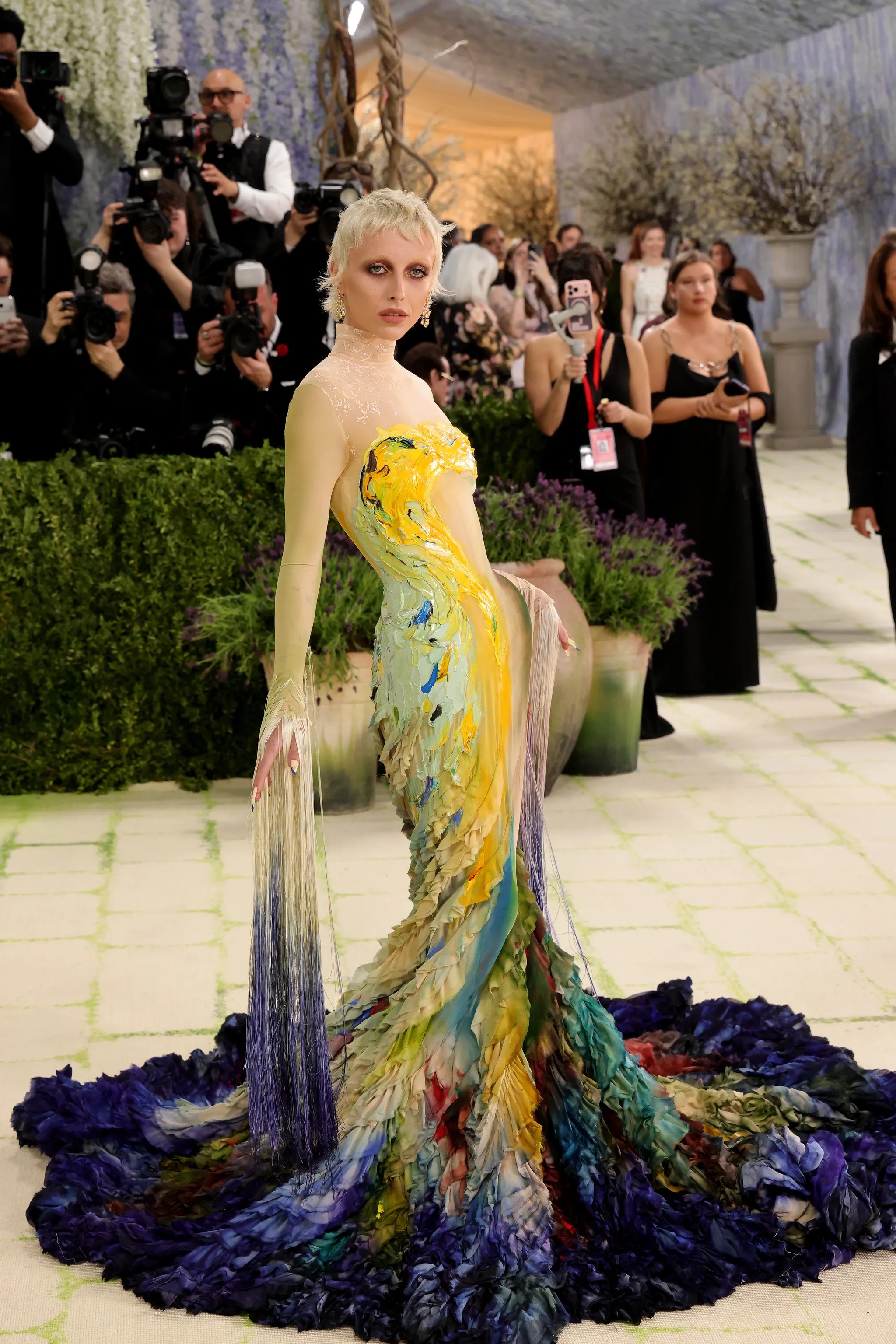 Николь Кидман в Chanel и Рианна в Maison Margiela: красная дорожка Met Gala 2026 (фото 4)