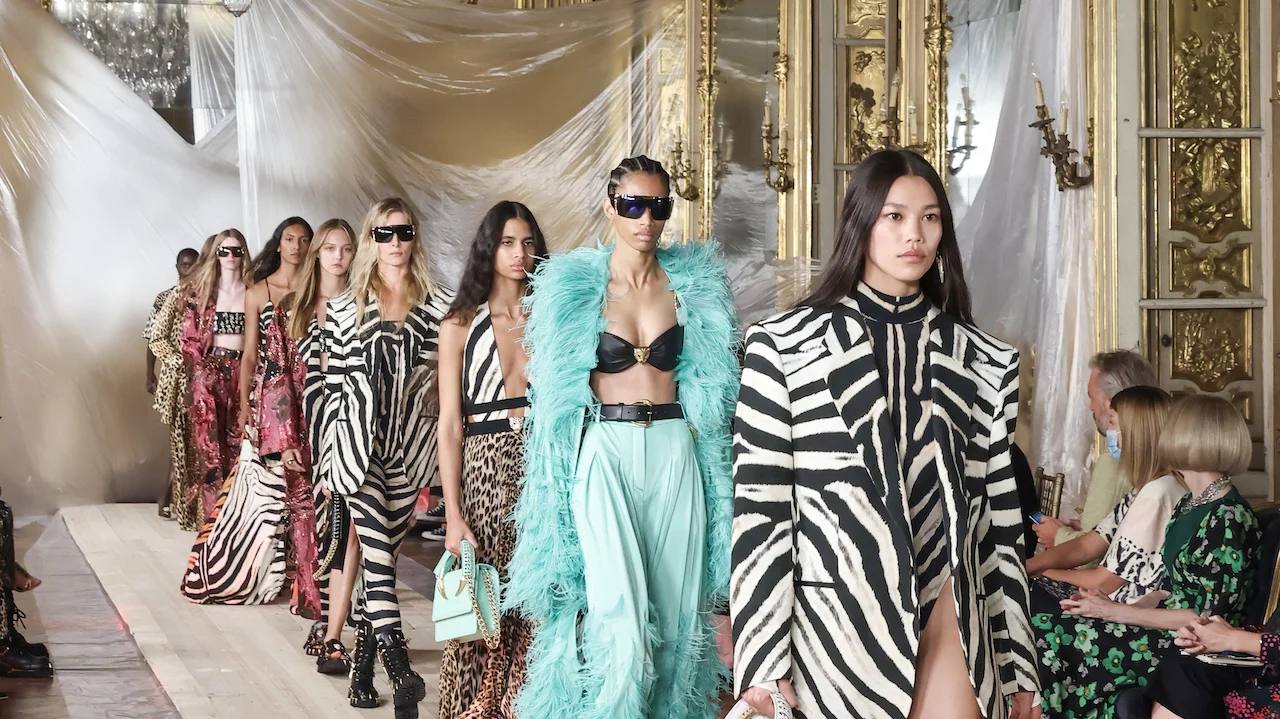 Компания Marquee Brands приобрела контрольный пакет акций Roberto Cavalli (фото 1)