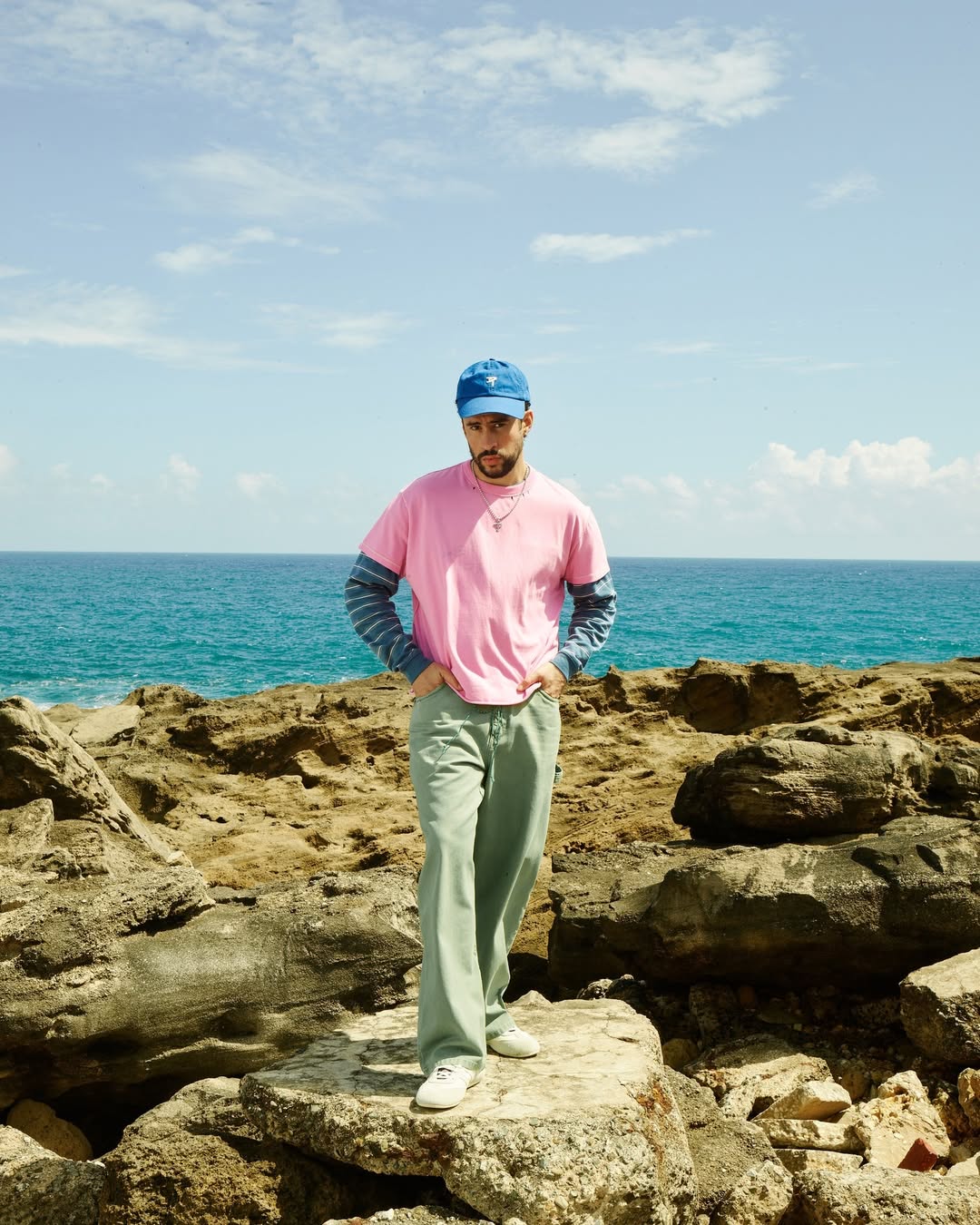 Bad Bunny намекнул на новую обувную коллаборацию с adidas (фото 4)