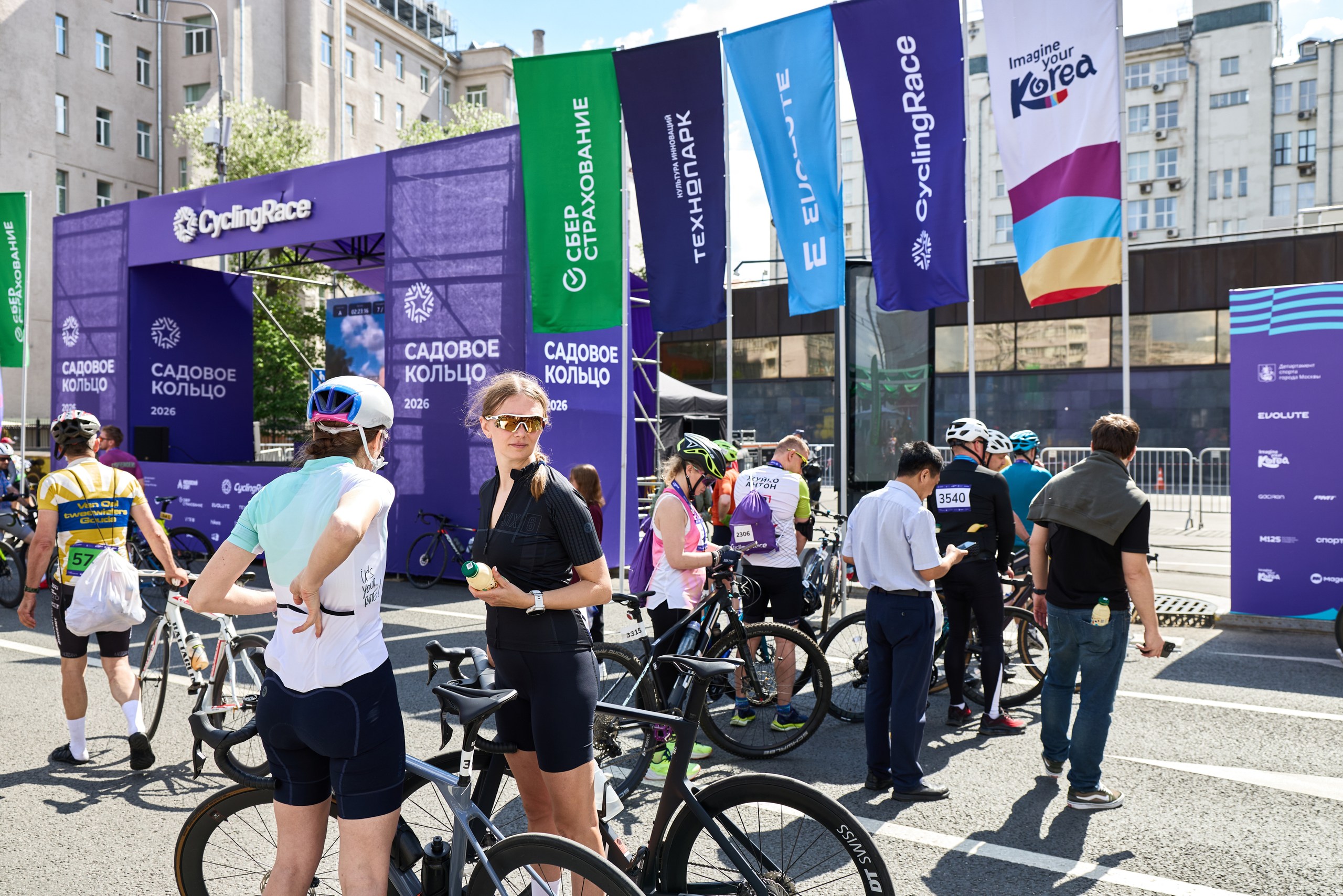 В Москве состоялся первый велозаезд Cycling Race (фото 3)