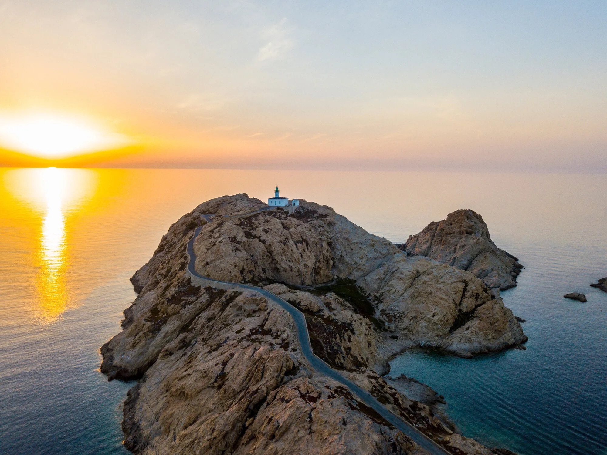 Jacquemus раскрыл локацию проведения показа весна-лето 2027 (фото 1)