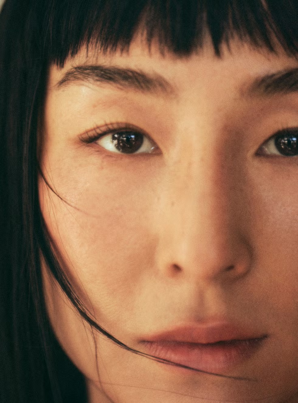 Актриса Грета Ли — героиня кавер-стори Harper's Bazaar (фото 3)