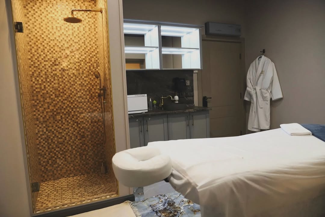 Термомагнитное омоложение и SPA для волос: на какие бьюти-процедуры записаться после праздников (фото 20)