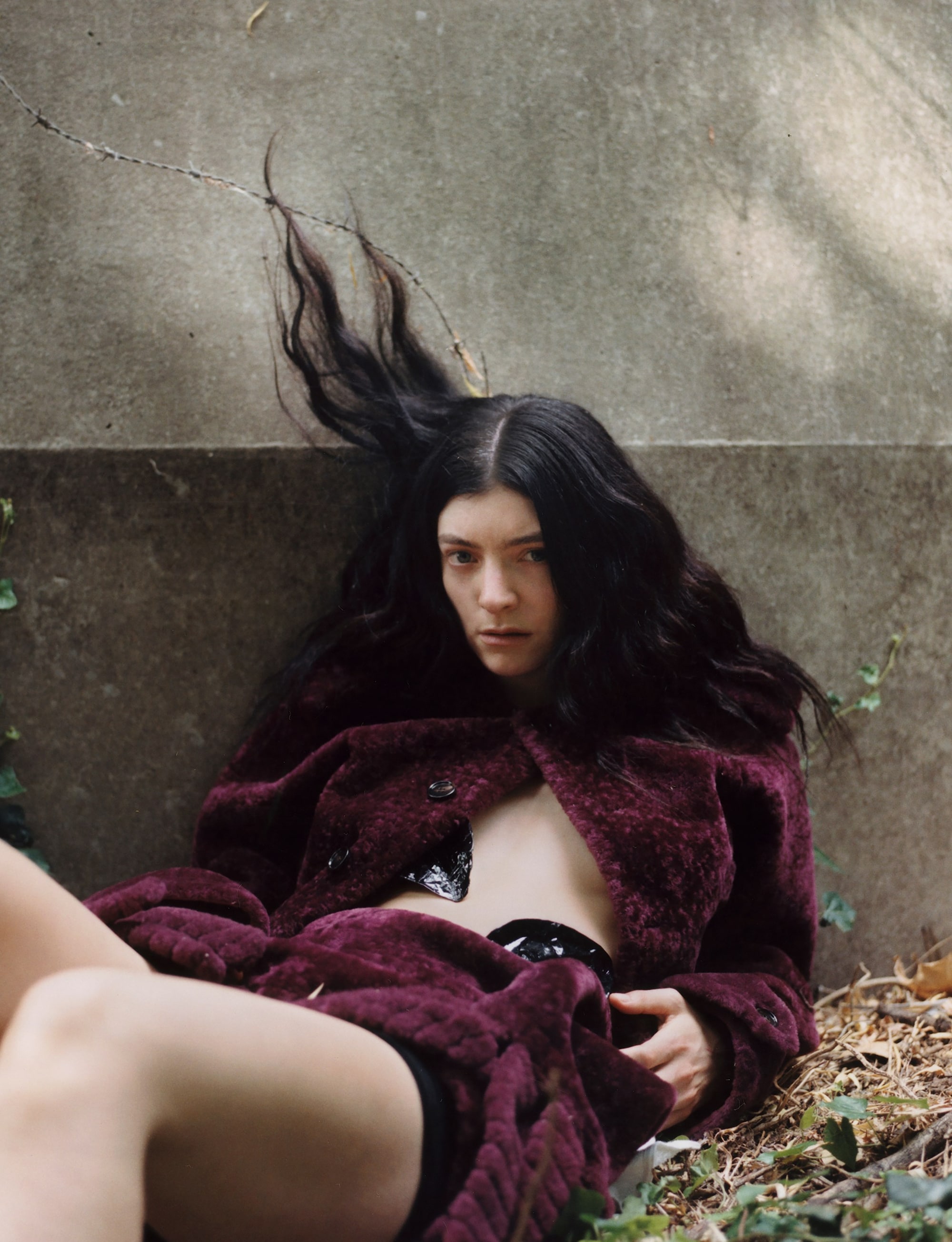 Певица Lorde выпустила 49 демозаписей к годовщине альбома «Virgin» (фото 1)