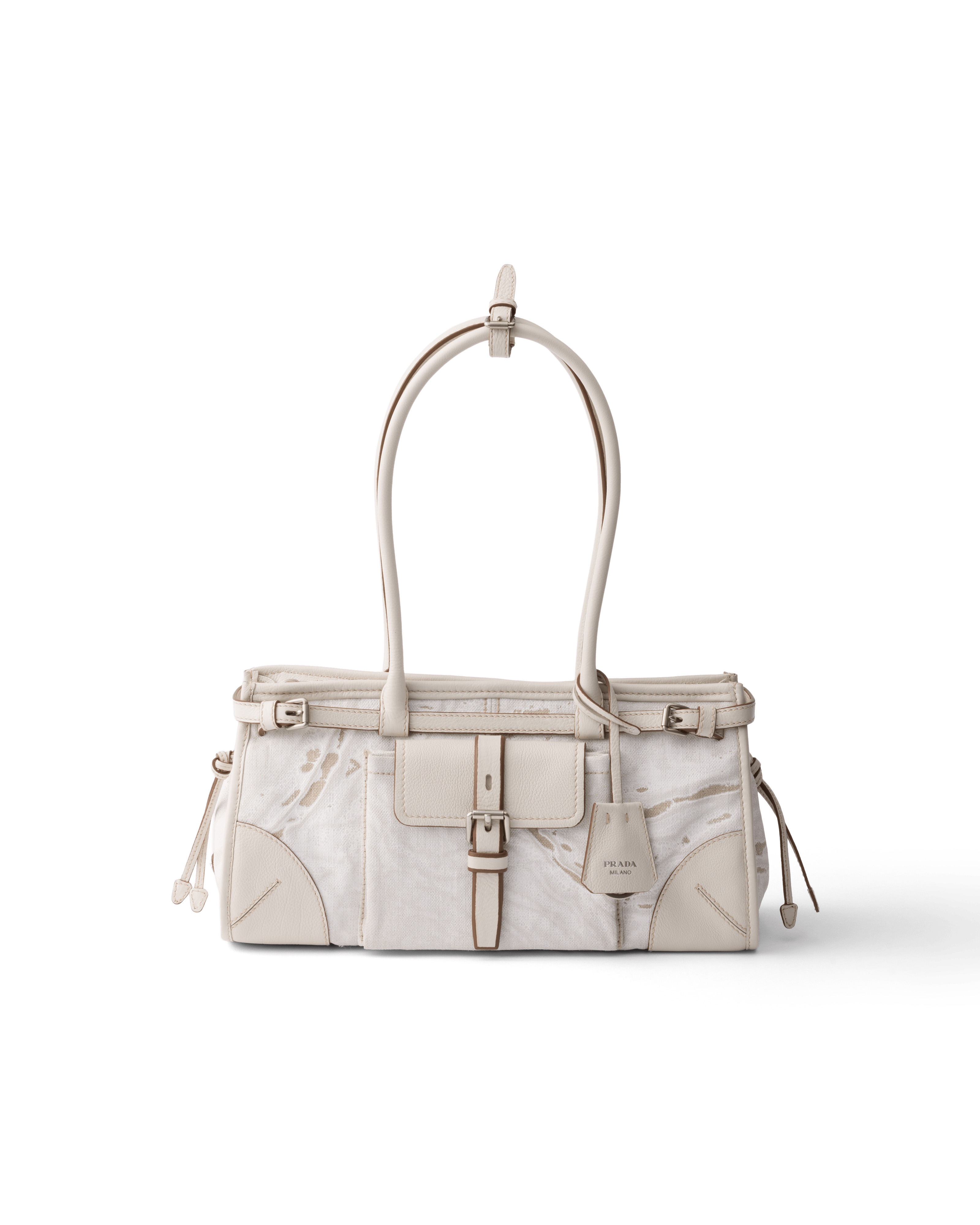 Бренд Prada обновил сумку Bonnie (фото 1)