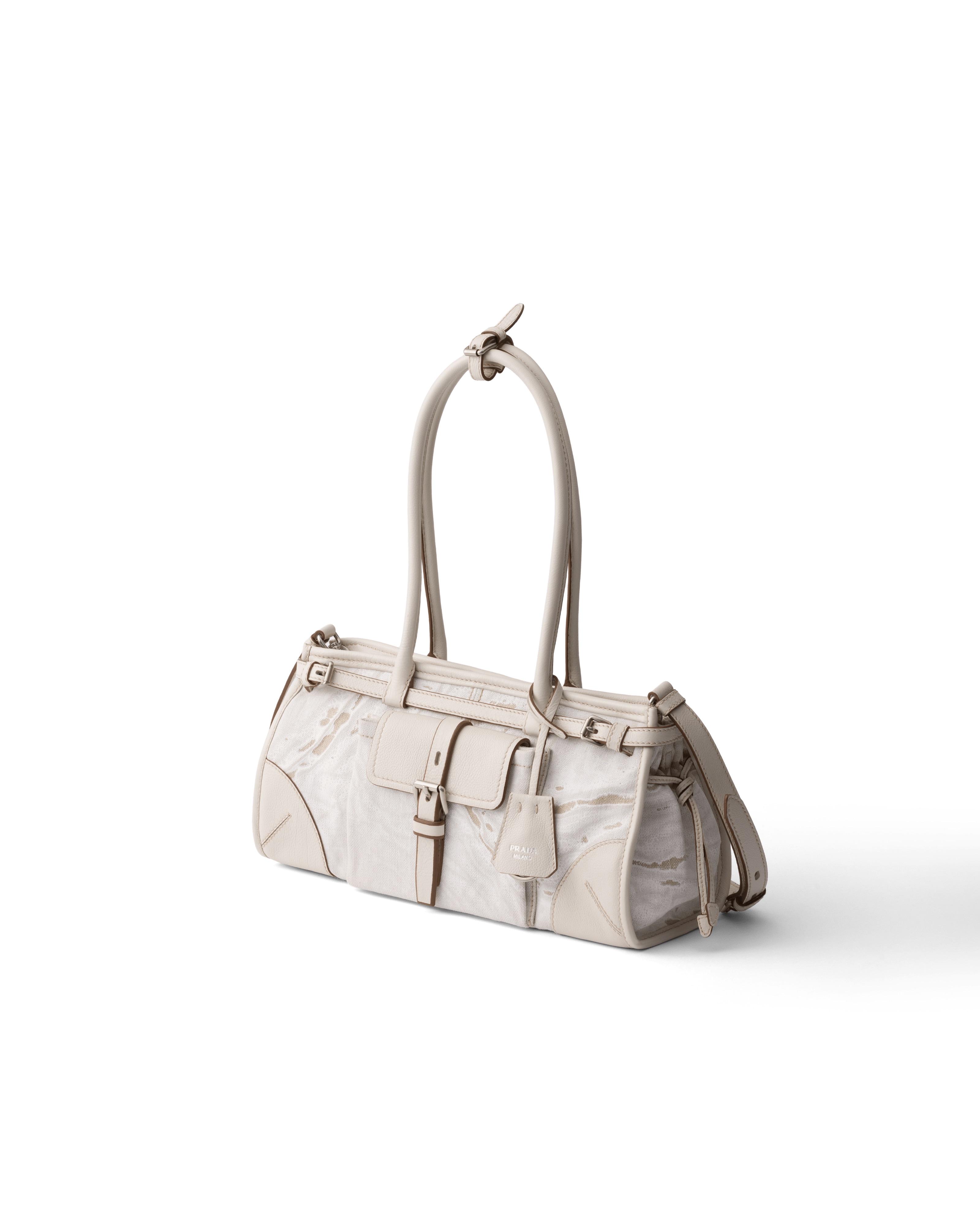 Бренд Prada обновил сумку Bonnie (фото 2)