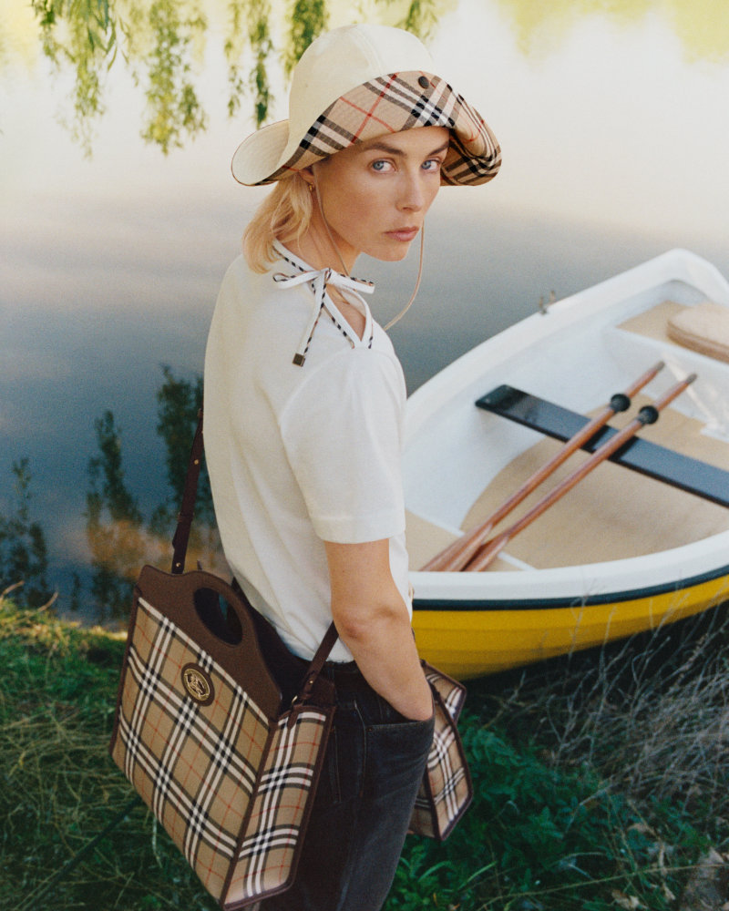 Burberry показал кадры кампейна Escape to the Countryside (фото 3)