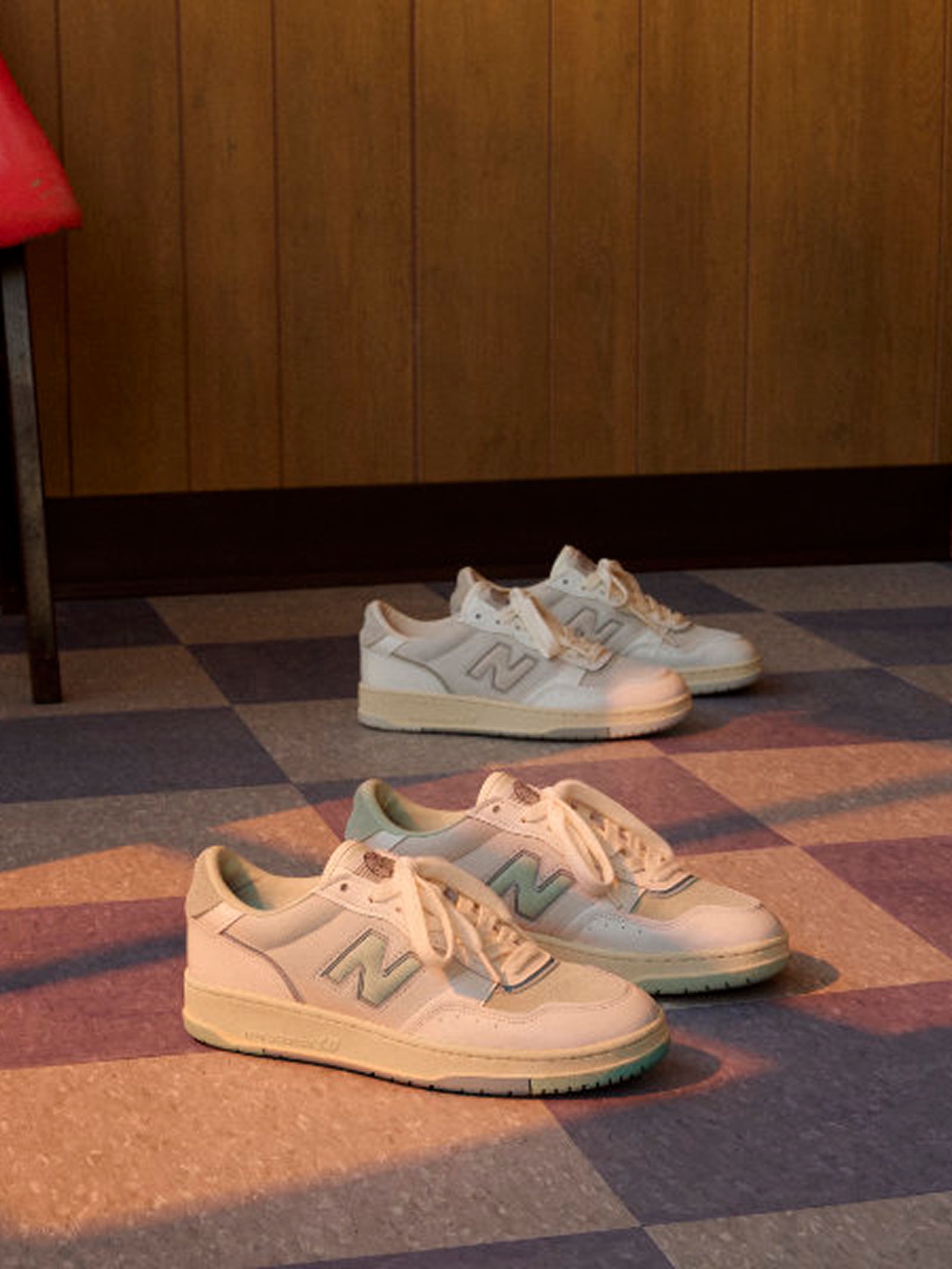 New Balance объединил баскетболиста Купера Флэгга и его братьев в новом кампейне (фото 5)
