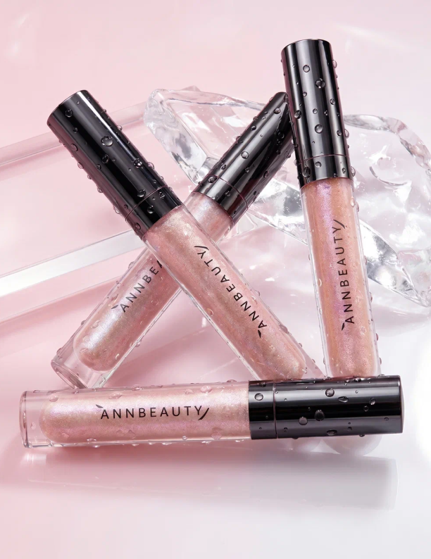 Блески для губ Annbeauty и корнер Foreo: что нового в коллекциях бьюти-брендов (фото 4)