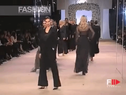 В чем сила, Ив? 60 лет смокингу YSL (фото 17)