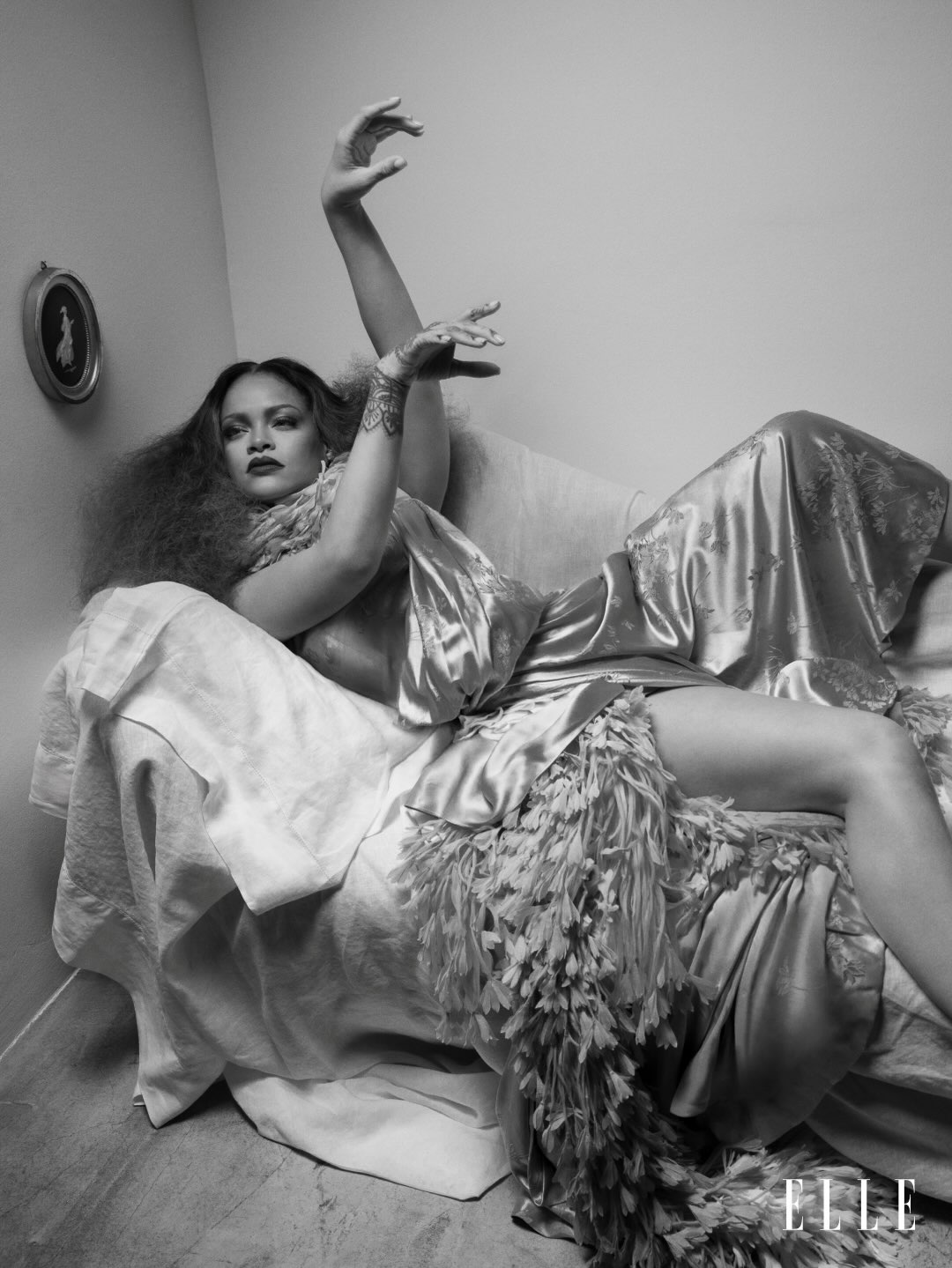 Рианна стала героиней сентябрьского ELLE (фото 4)
