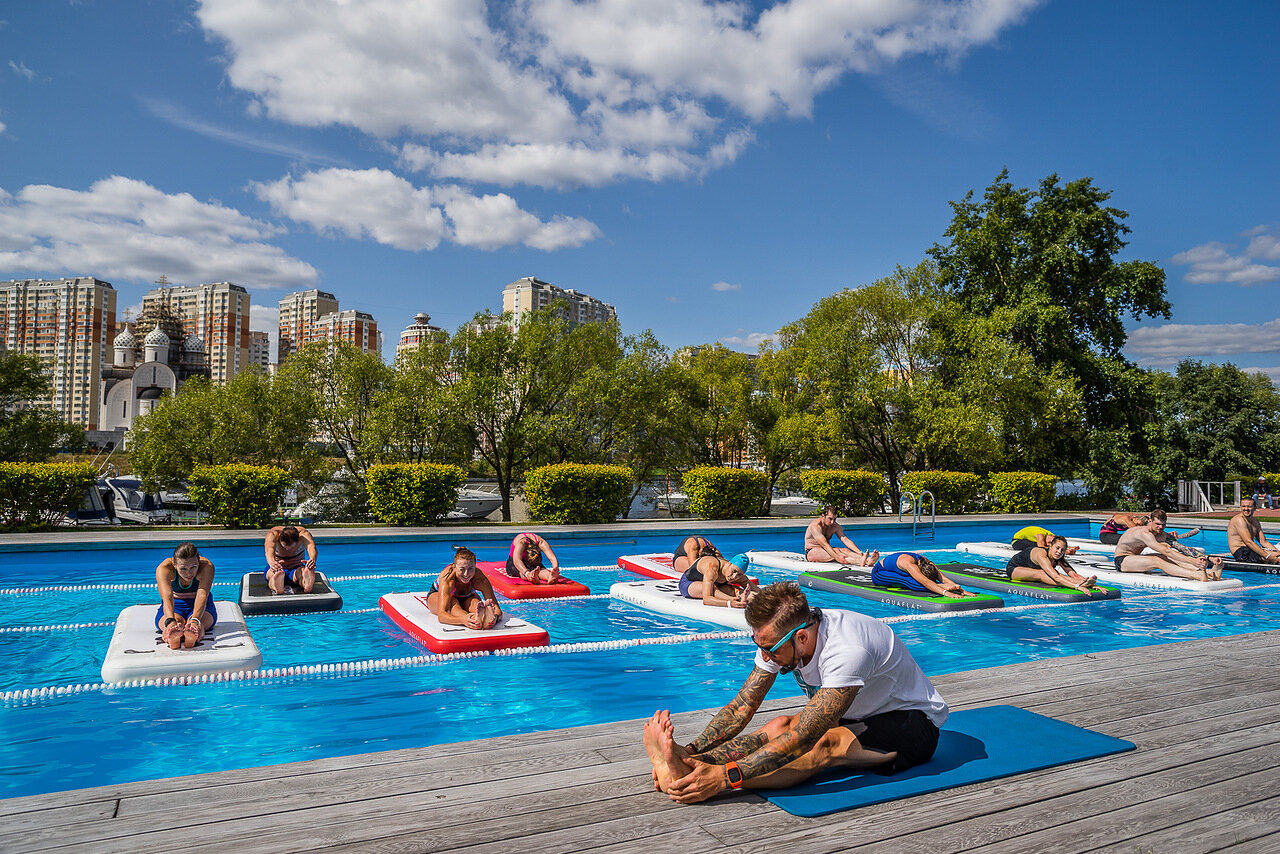 Лето вне зала: Crocus Fitness продолжает сезон аутдор-тренировок (фото 1)