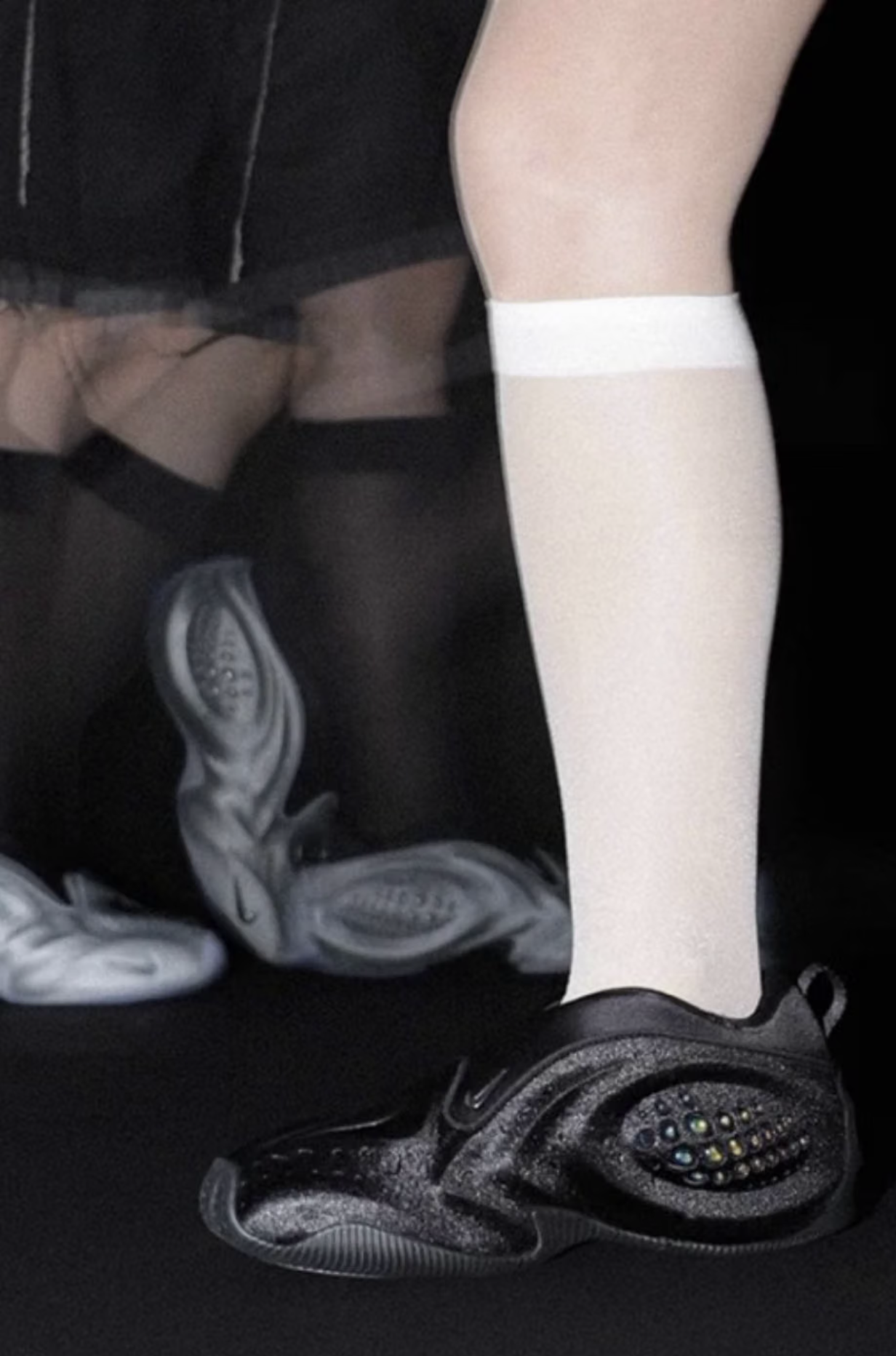 Nike выпустит женскую модель First Sight Shadow SP (фото 3)