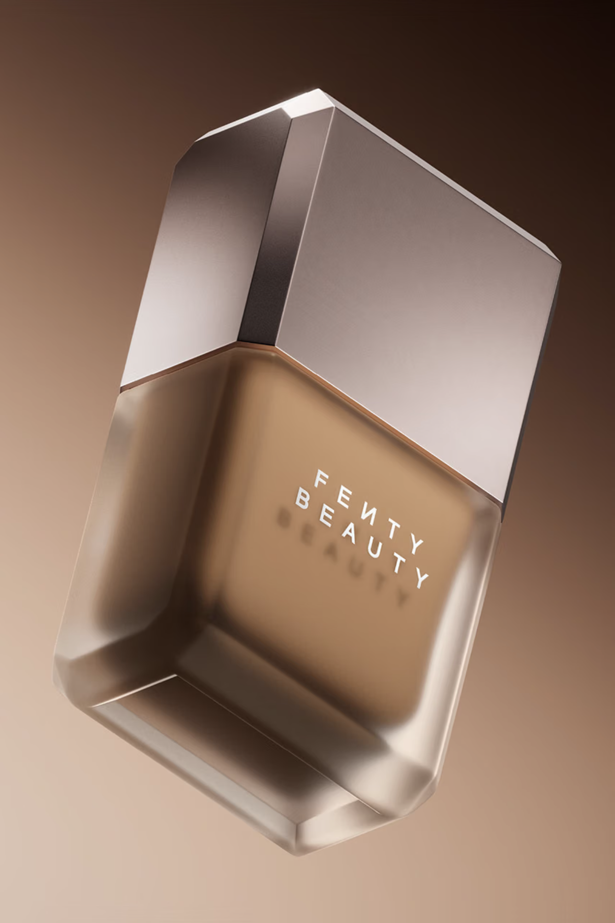 Fenty Beauty выпустил новую формулу тональной основы (фото 1)