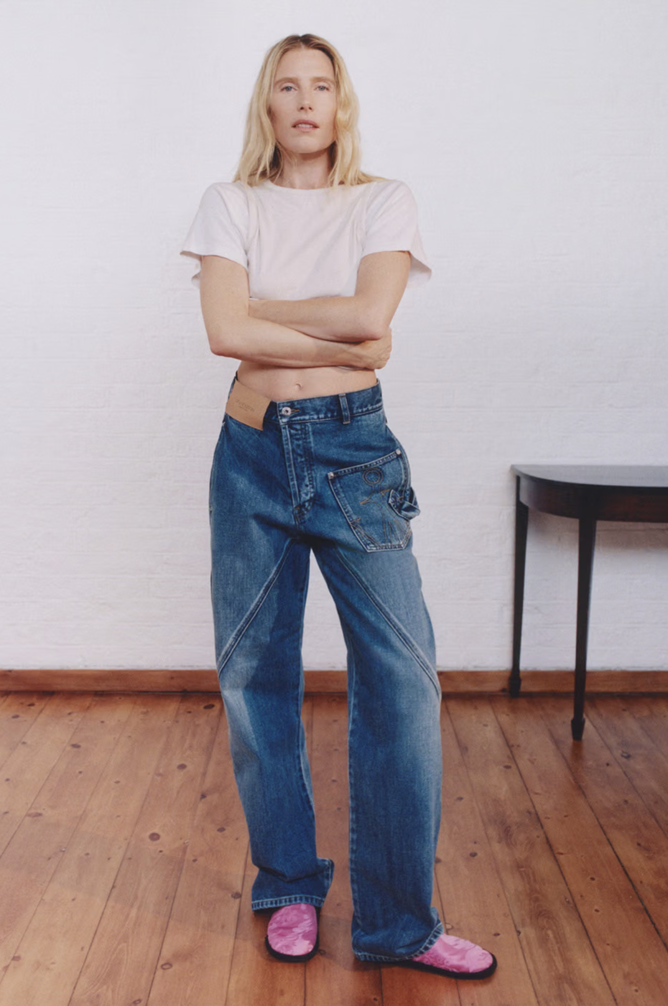 JW Anderson выпустил кампанию Twisted Denim с Дри Хемингуэй (фото 2)