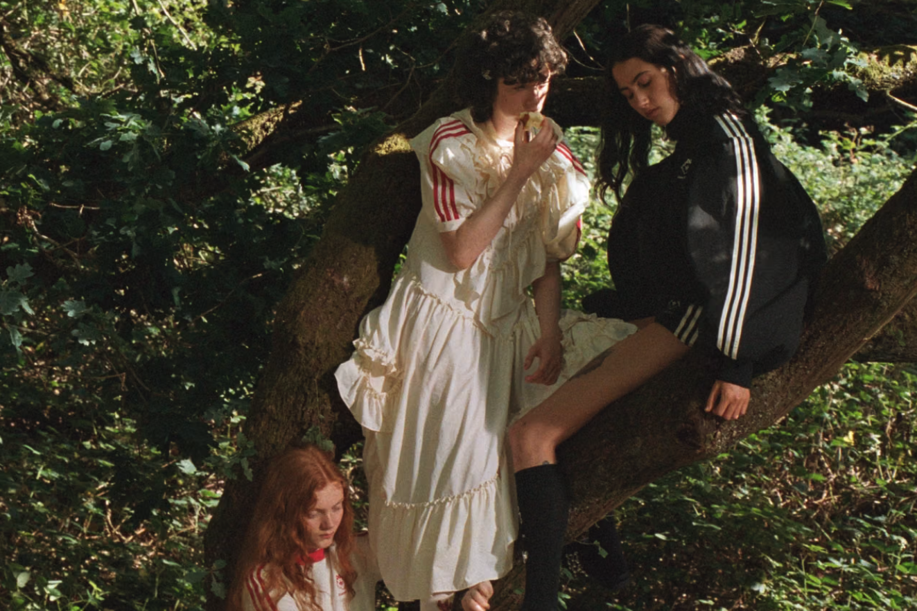 adidas Originals и Simone Rocha выпустили совместную коллекцию осень-зима 2026 (фото 2)