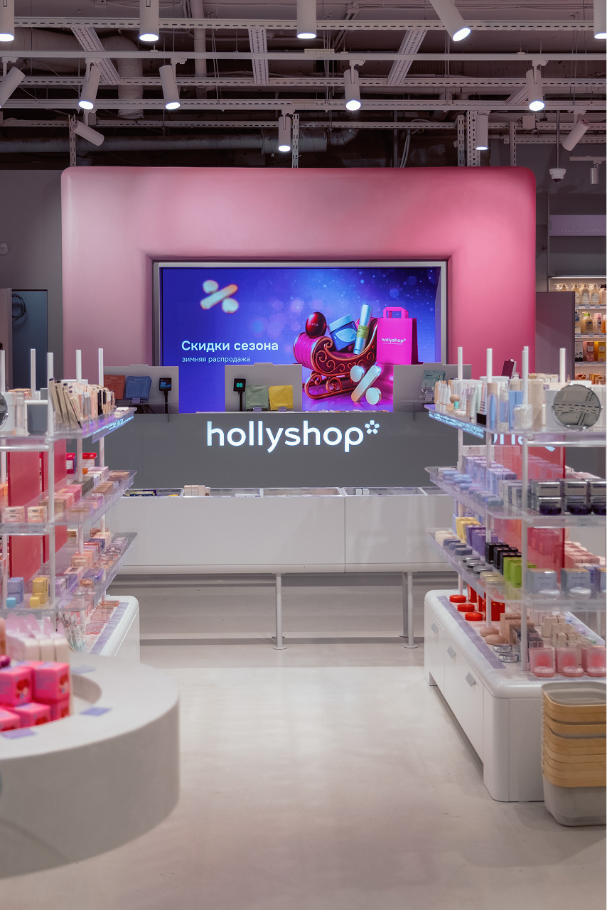 «Hollyshop рос вместе со своим покупателем»: Кристина Тишкова — о создании сети магазинов k-beauty (фото 21)
