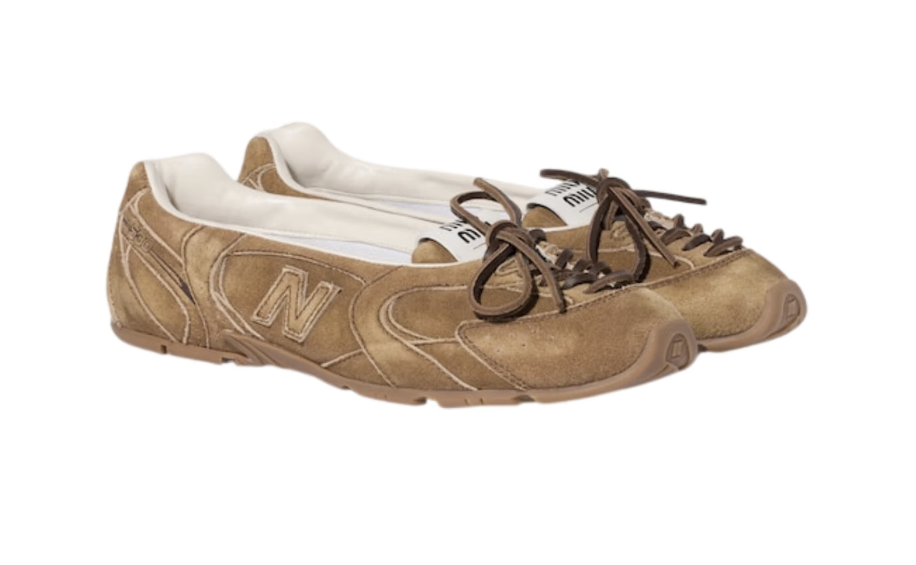 Miu Miu и New Balance выпустили кроссовки 530 Sl в форме балеток (фото 2)
