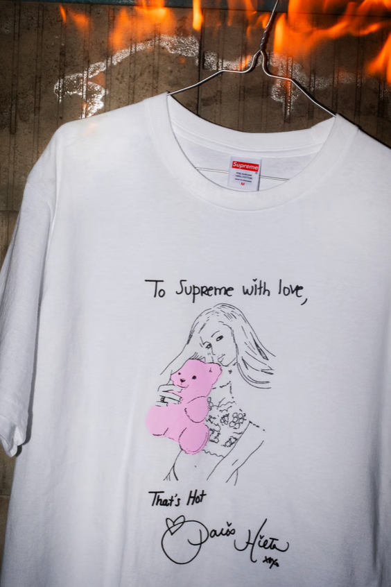 Supreme выпустит футболки с Пэрис Хилтон и Джимом Моррисоном (фото 2)