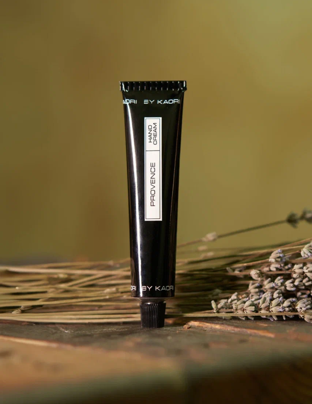 Сыворотка Clarins и туши Vivienne Sabo: что нового в коллекциях бьюти-брендов (фото 18)