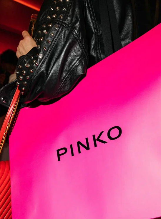 Во флагманском бутике Pinko в ГУМе на Красной площади прошла вечеринка (фото 1)