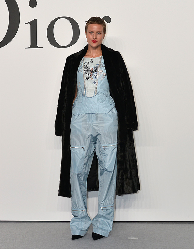 Гости показа Christian Dior рre-fall 2015 в Токио (фото 8)