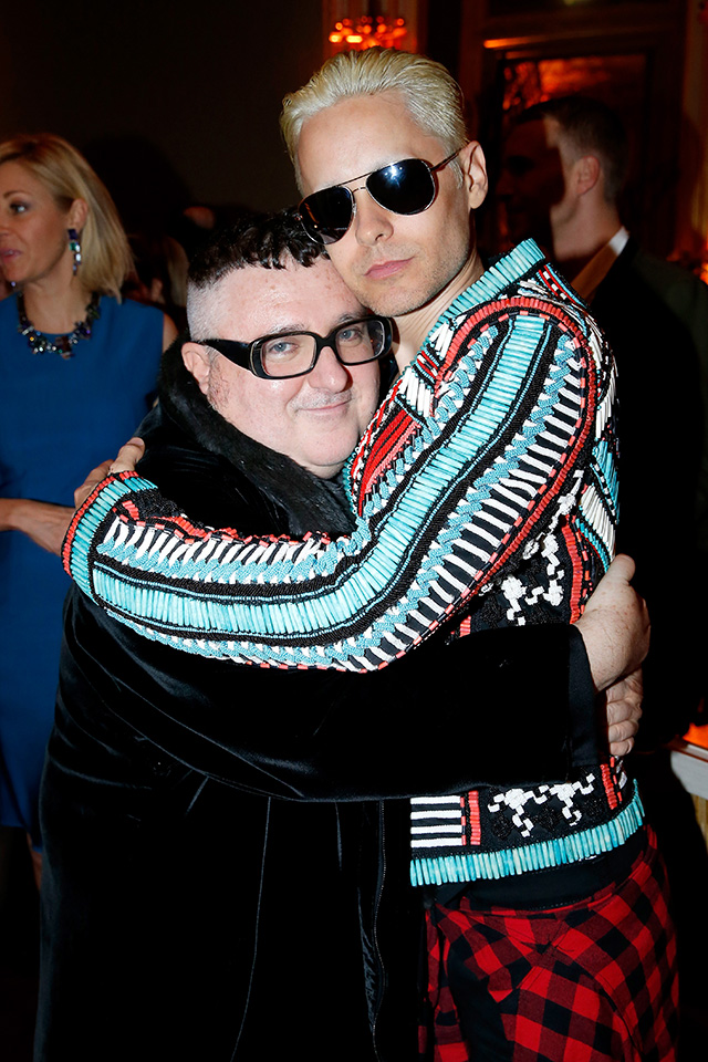 Альбер Эльбаз и Джаред Лето Открытие выставки Lanvin в Париже (фото 5)