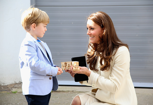 Кейт Миддлтон посетила съемочную площадку "Аббатства Даунтон" (фото 7)