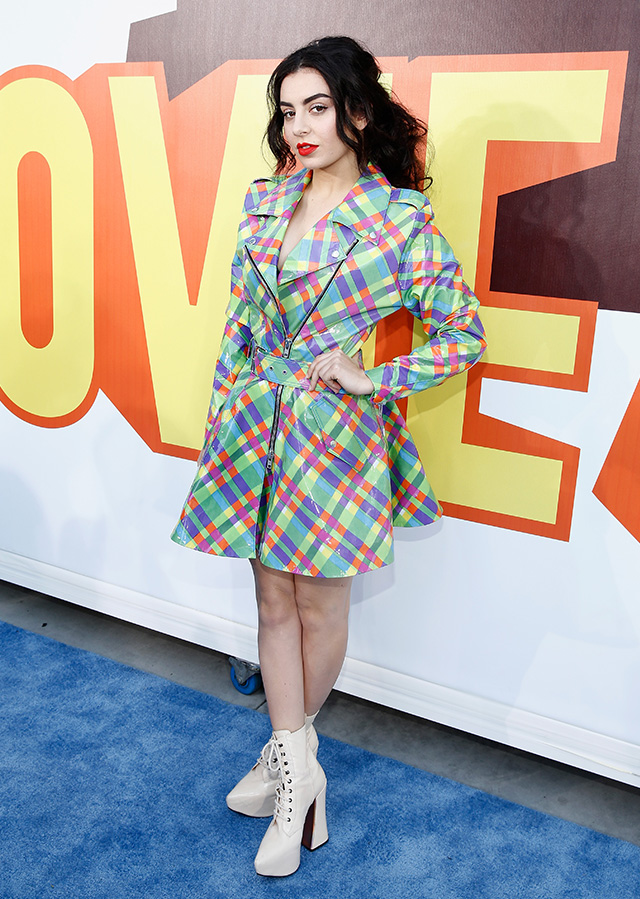 Charli XCX Победители и гости MTV Movie Awards 2015 (фото 13)