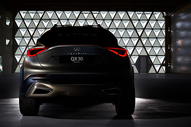 Infiniti представили новую модель — QX30 (фото 4)