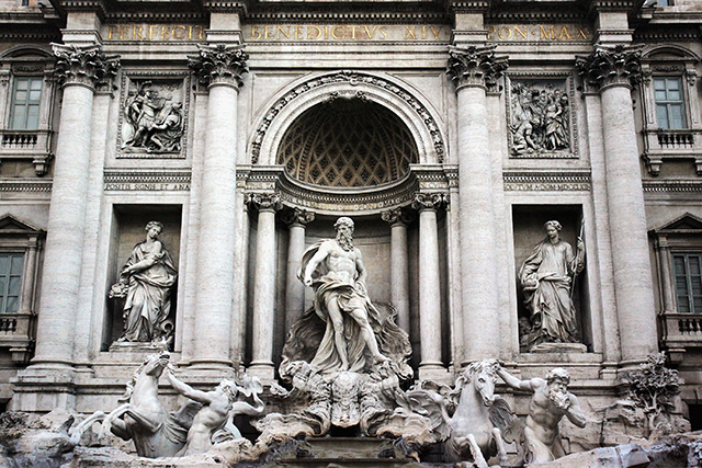 Как модные бренды искусство реставрируют (фото 2)