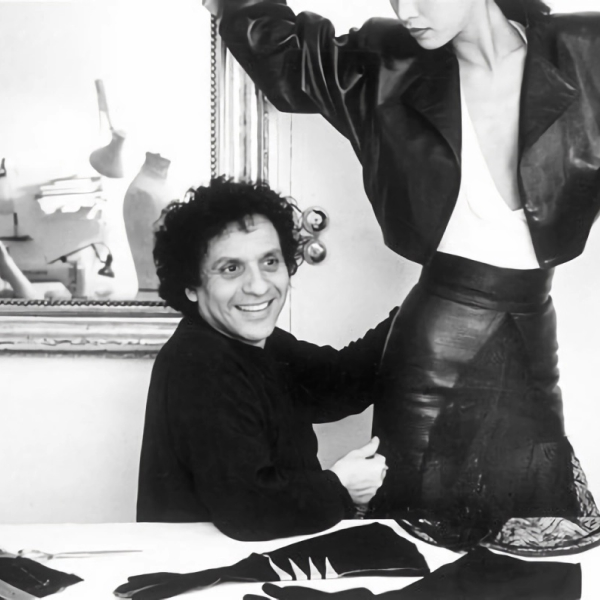 Король облегающего силуэта: Аззедин Алайя в 10 фотографиях