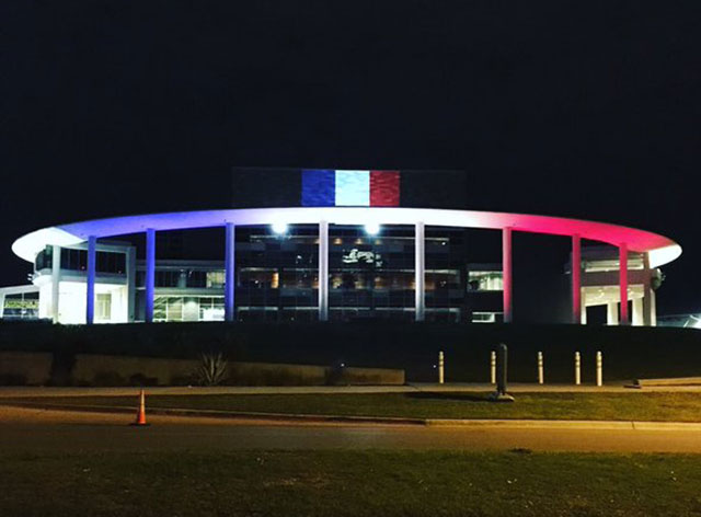 Мировые столицы в поддержку Парижа (фото 7)