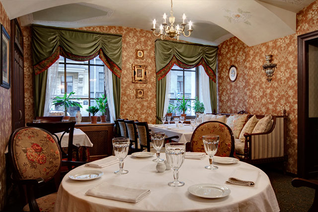 8 русских: где в Петербурге поесть борща и котлет (фото 1)