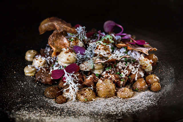 8 русских: где в Петербурге поесть борща и котлет (фото 6)