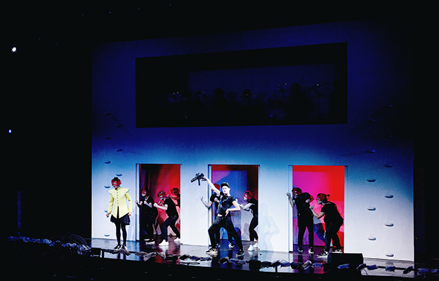 «Кандид» от учеников Брусникина: трэш-опера в формате видеоигры (фото 3)