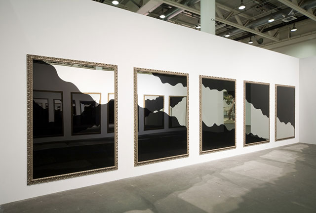 Микеланджело Пистолетто. Black and Light Flux WHITE, 2008 (Leila Heller Gallery) Арт-направление: Аlserkal Avenue (фото 9)