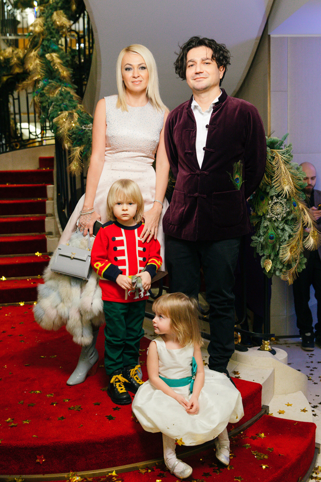 Новогодняя елка в бутике Cartier (фото 1)