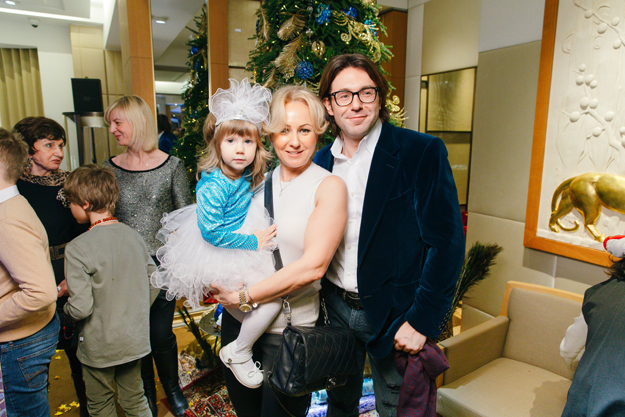 Новогодняя елка в бутике Cartier (фото 3)